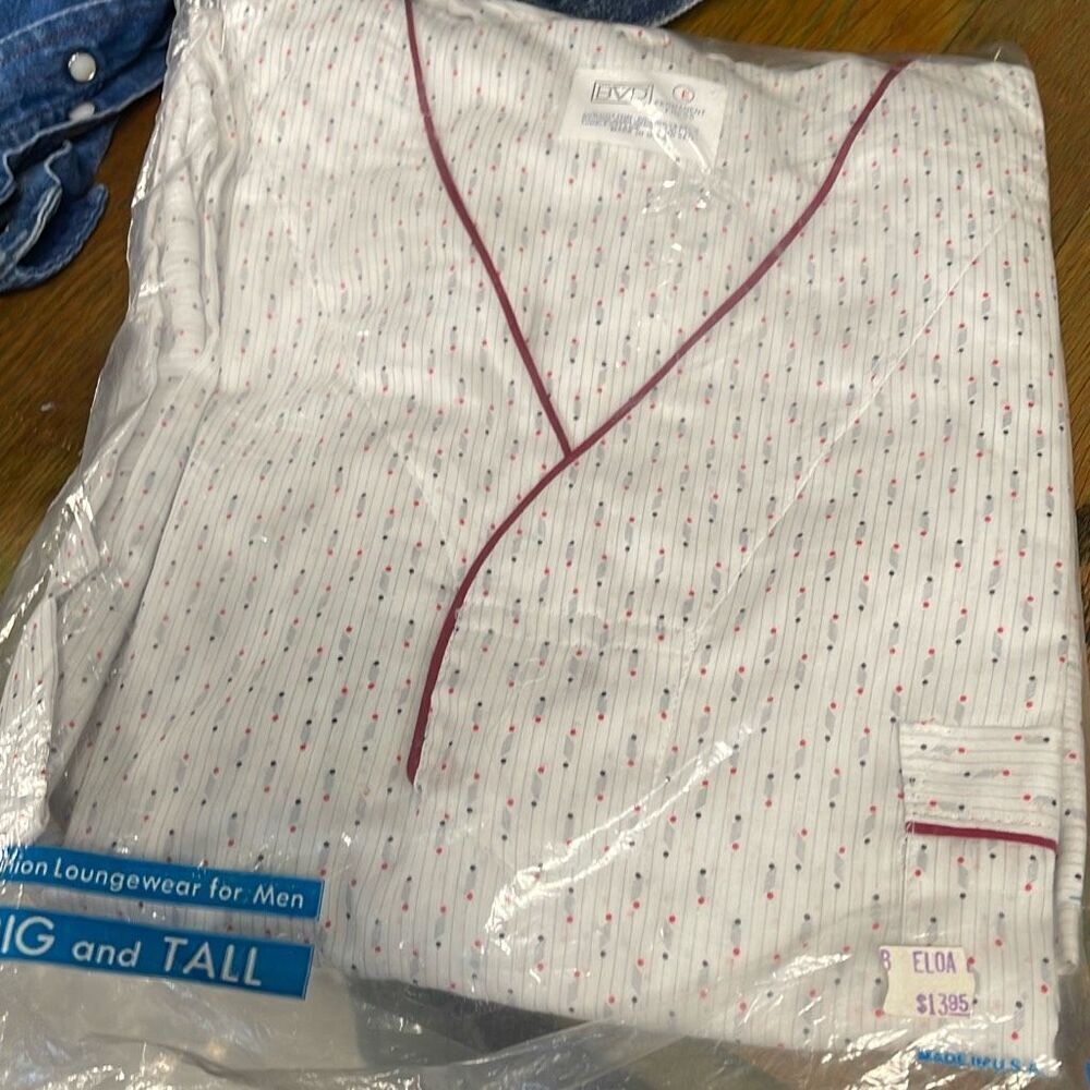 Vintage Deadstock BVD permanent press 48/50 pajamas.